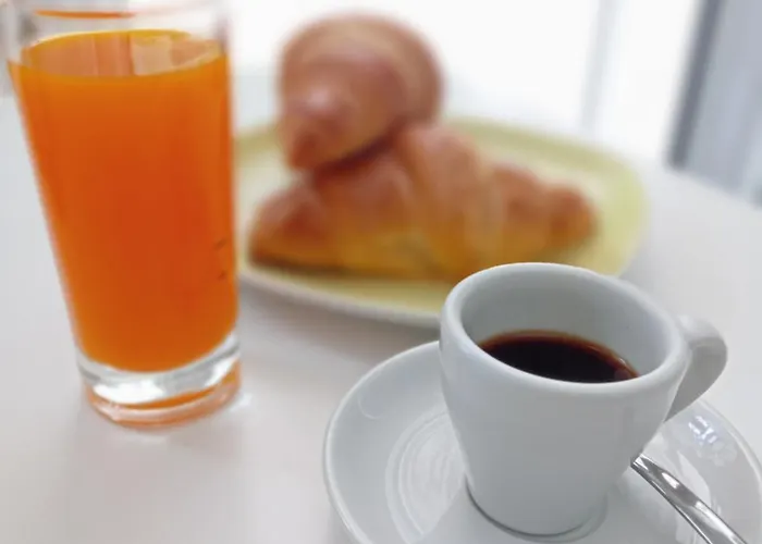 ゲストハウス Casa Aura 4*