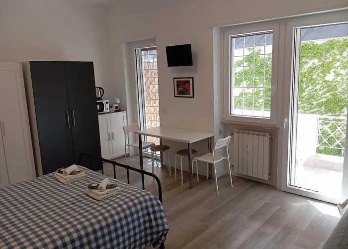 ゲストハウス Casa Aura ローマ